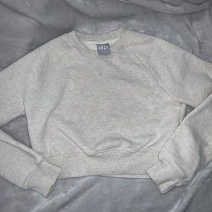 Aritzia TNA Cozy Fleece Perfect Cropped Sweatshirt